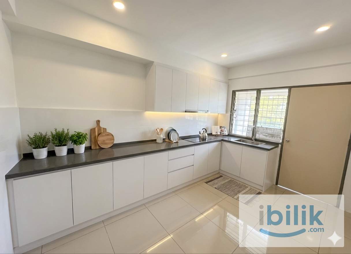 Spacious 3-Bed Home at Lily & Jasmine – Ideal for Family & Work - Image 5