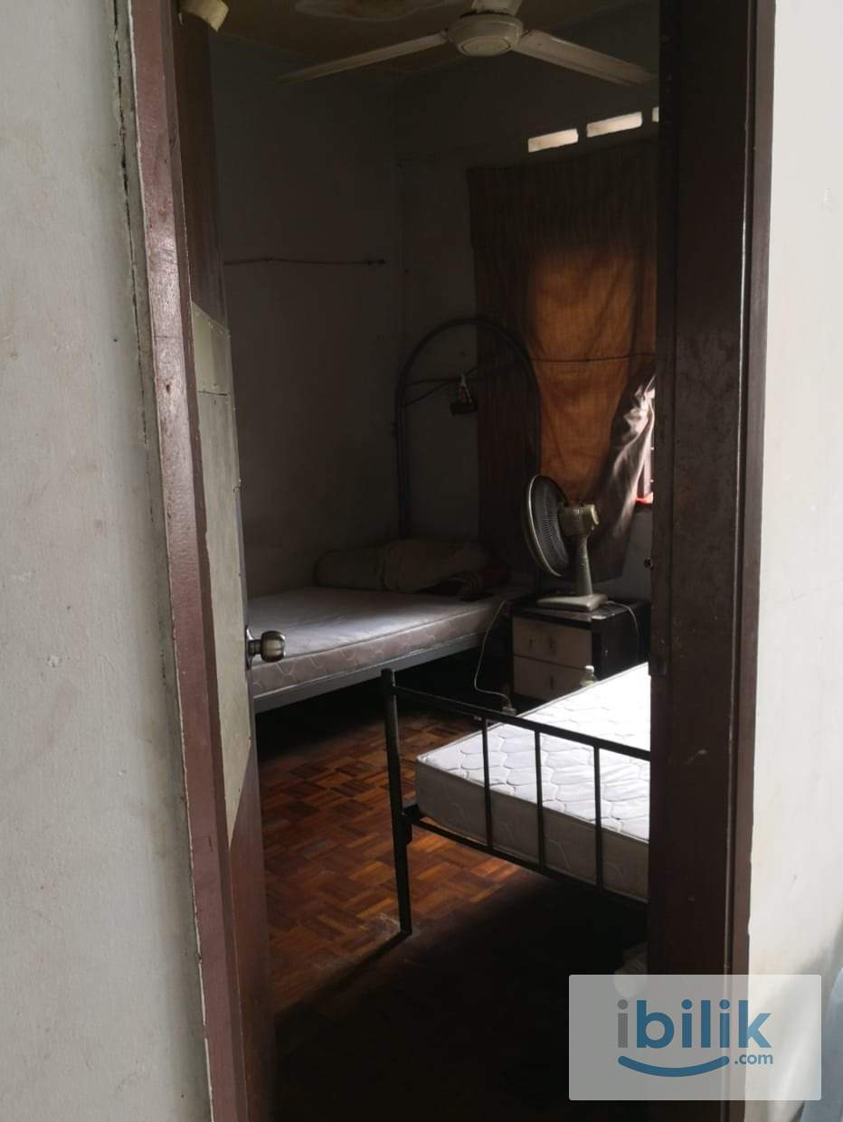 Two Room For Rent @ Goodyear Court 10 - Image 2