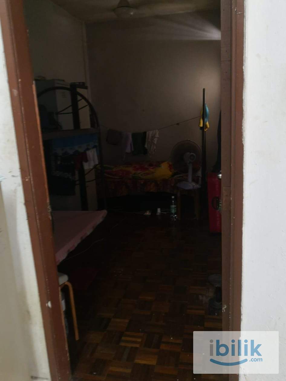 Two Room For Rent @ Goodyear Court 10 - Image 4