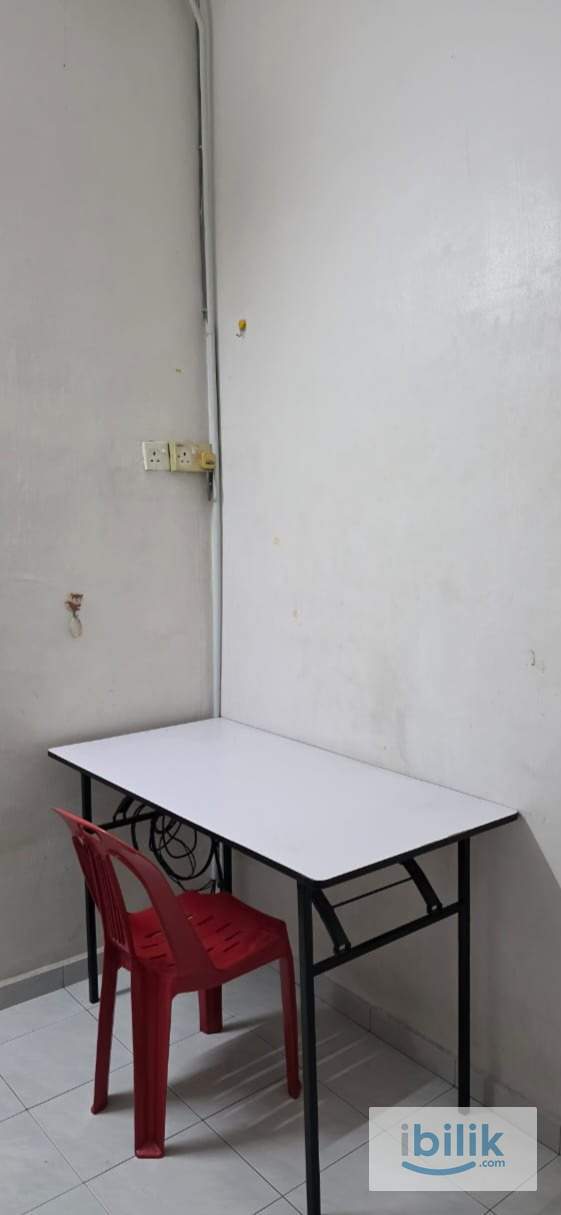 Medium Room For Rent - Image 2