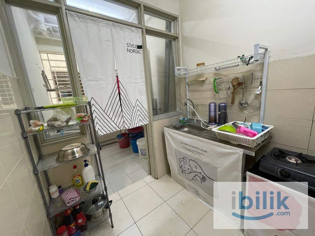 Room - Image 3
