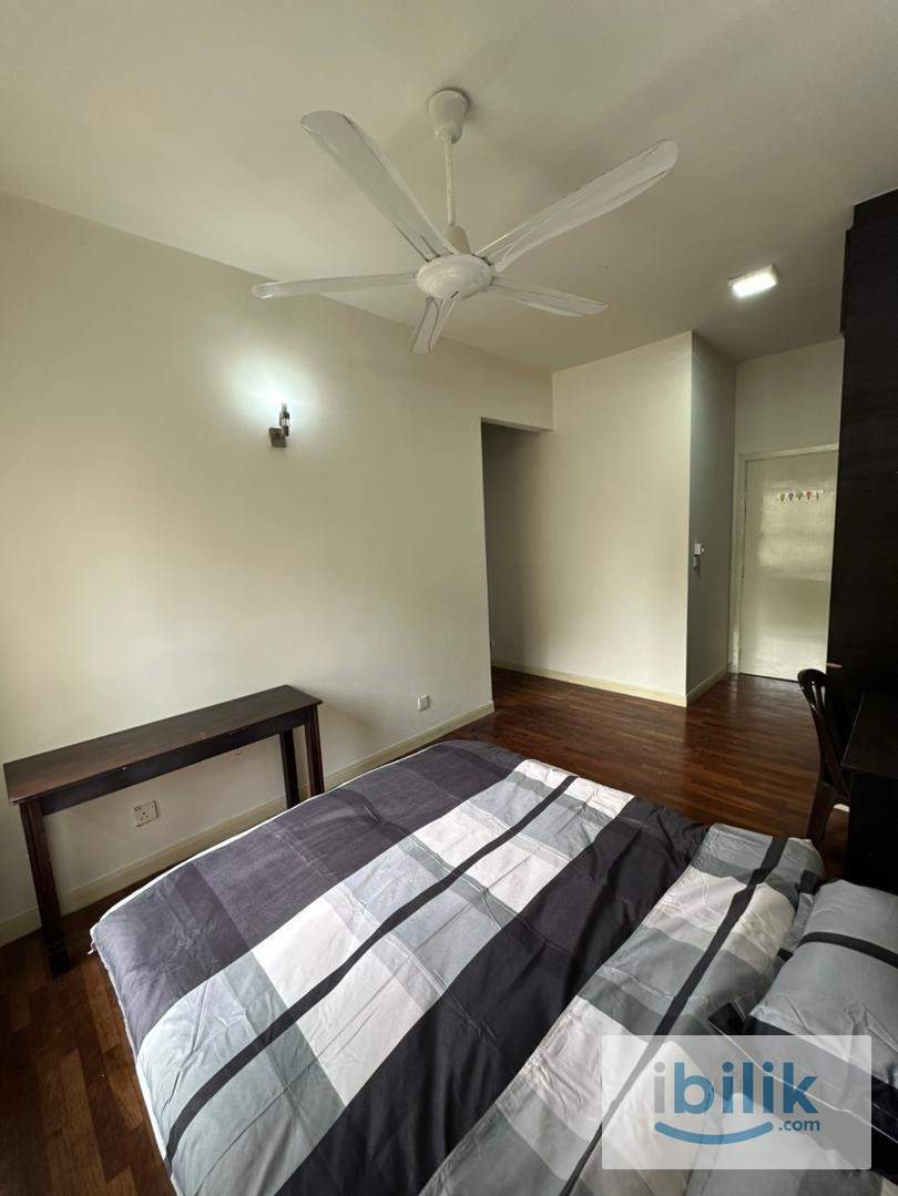 Master bedroom  - Image 3