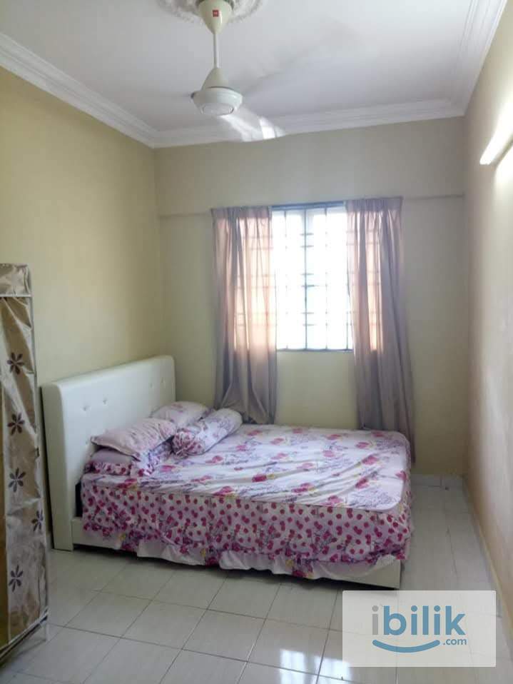 1 Medium 1 Small Room to be Rented - Image 1