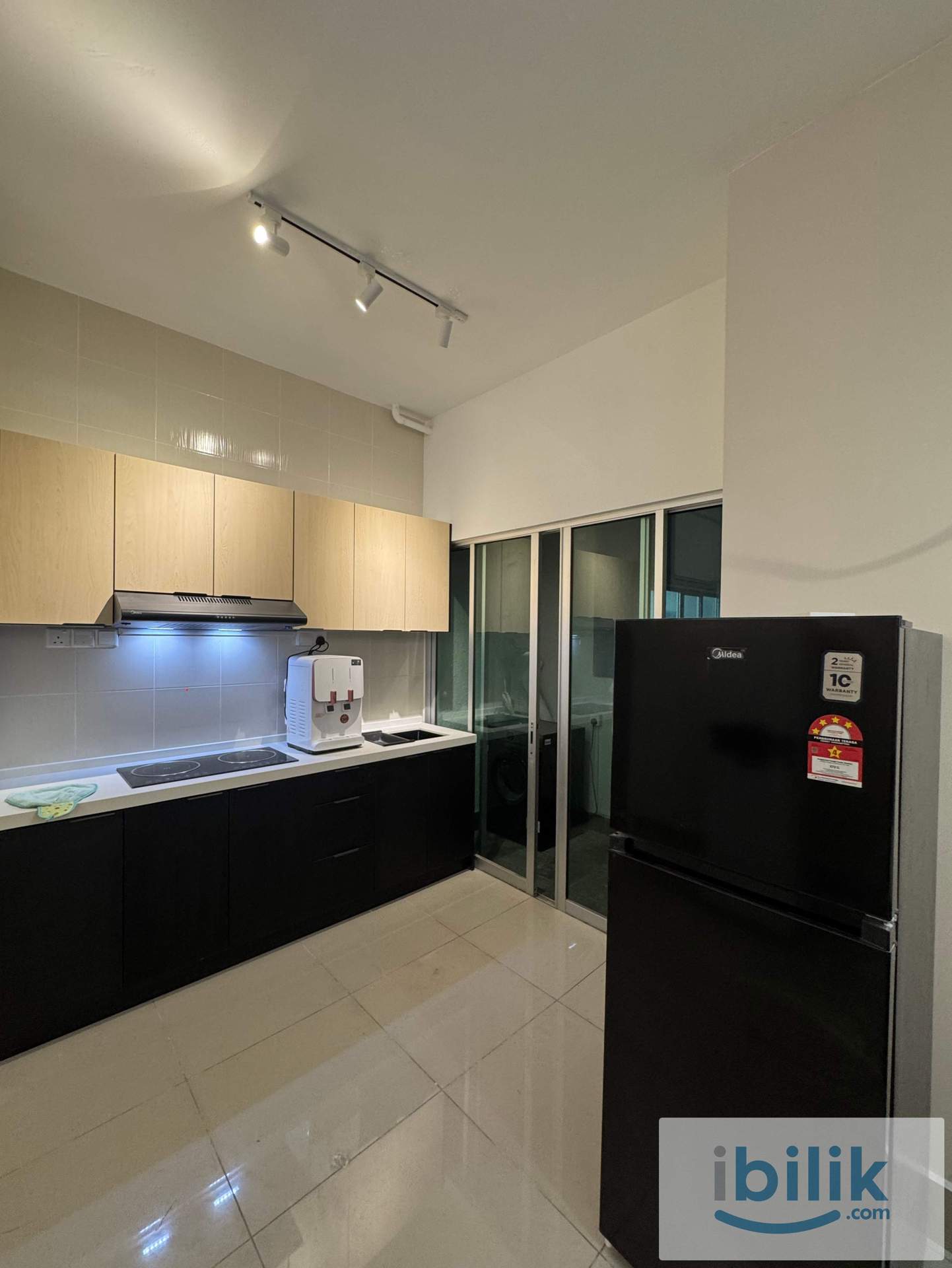 Middle Room @ Razak City  - Image 2