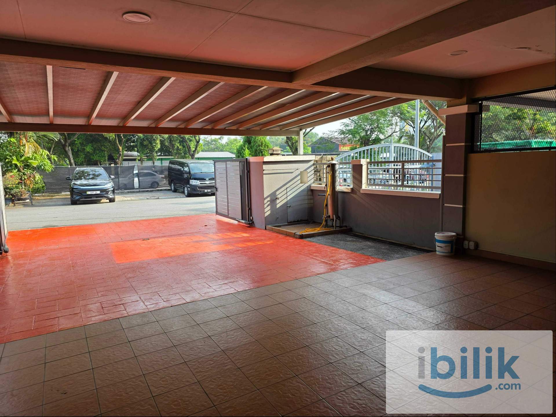 Middle Room Fully Furnished With WIFI , Electric and Water - Image 7