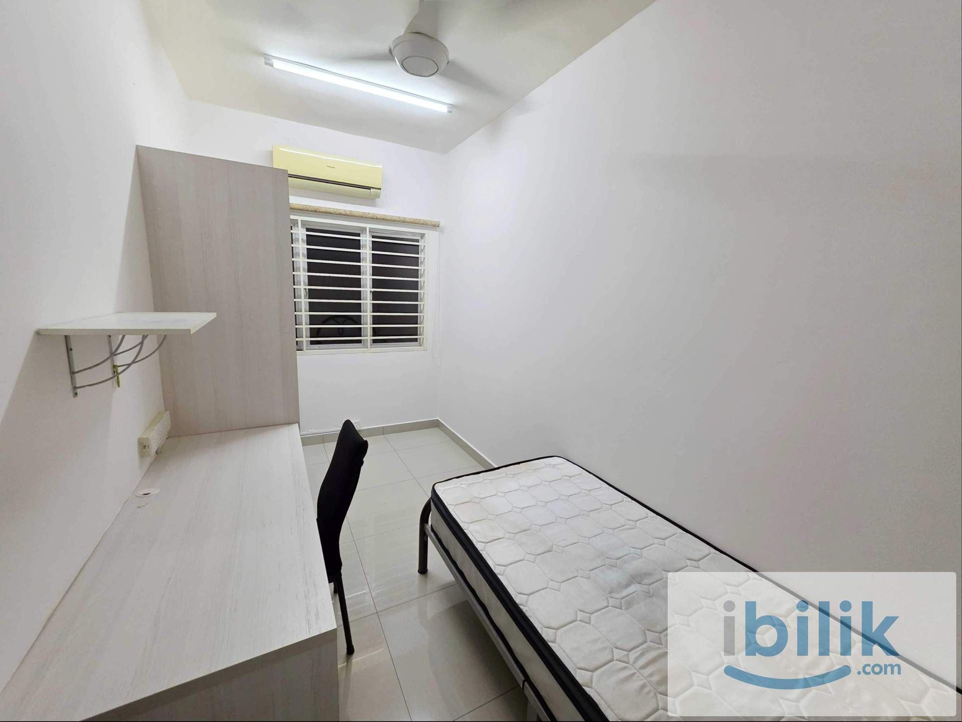 Fully Furnished Room - Image 2