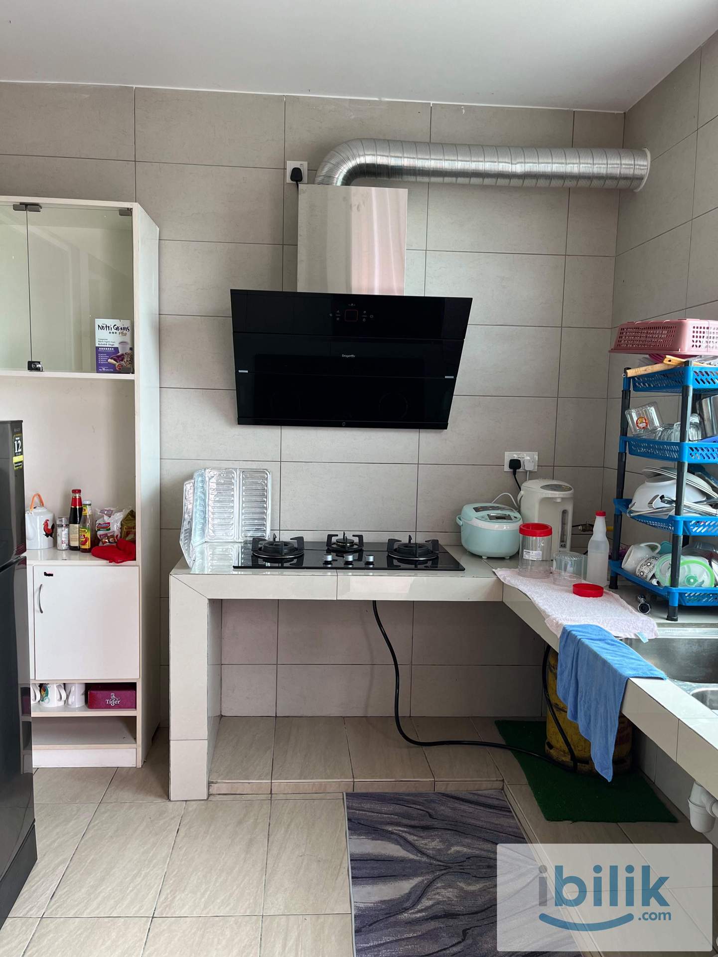 Room for Rent (area Serene Shangri-La) - Image 4