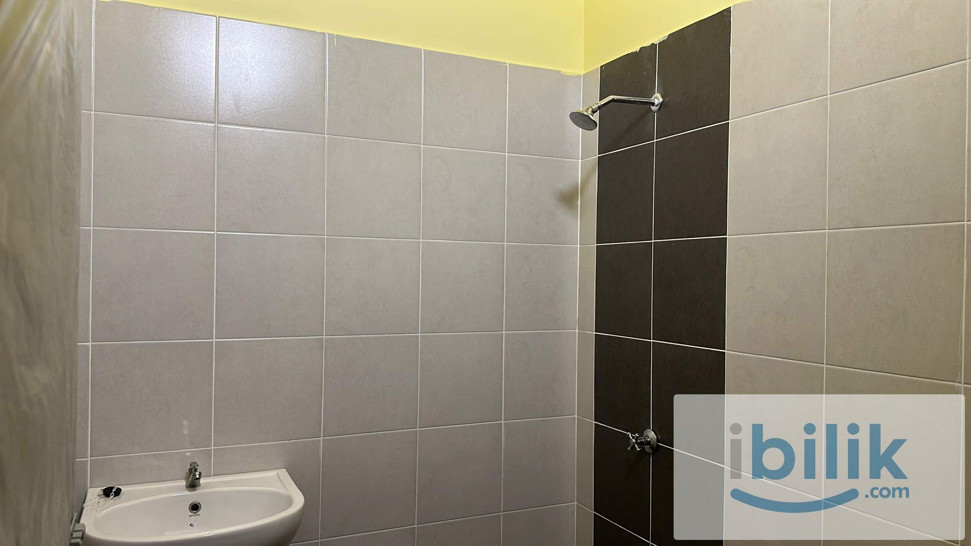 Bilik Single Klang, Telok Panglima Garang - Image 3