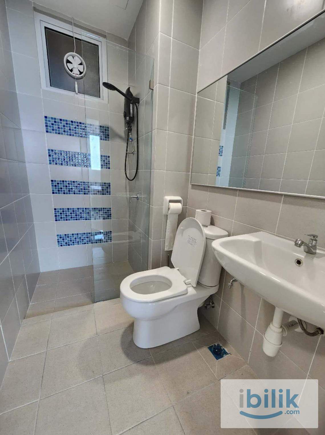 Balcony Room for Rent at Setia Alam with Free WiFi 📱 near SCM, Top Glove - Image 2