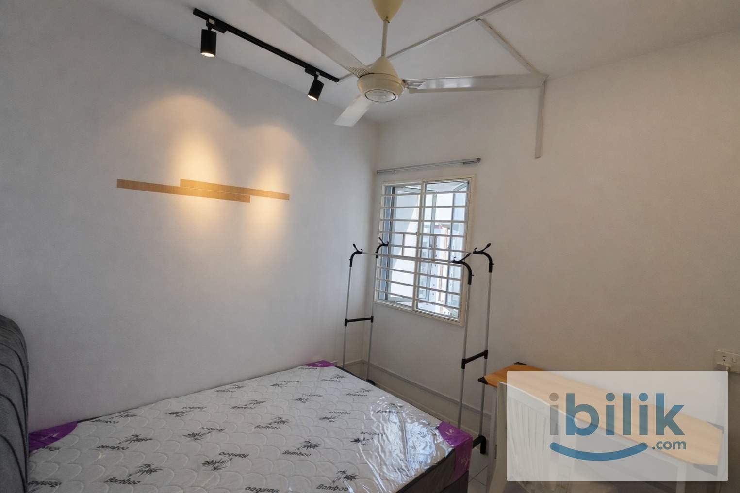 Low Deposit ❗ Room for Rent at Setia Alam with Free WiFi 📱 - Image 1