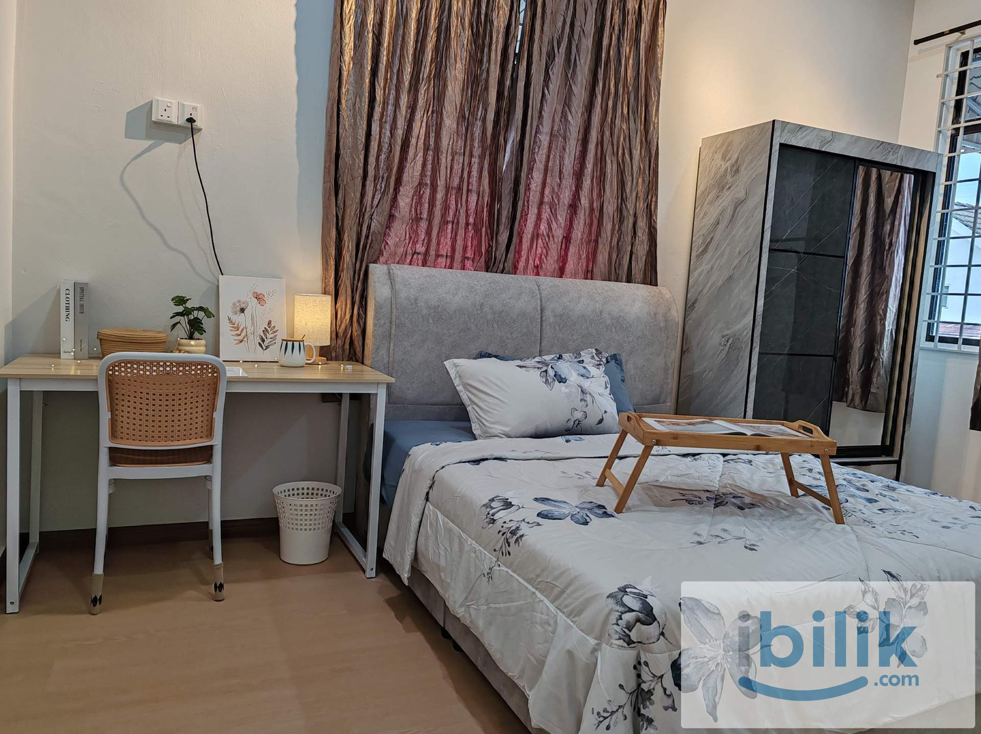 Intermediate Room with Attached Bathroom for Rent - Image 1