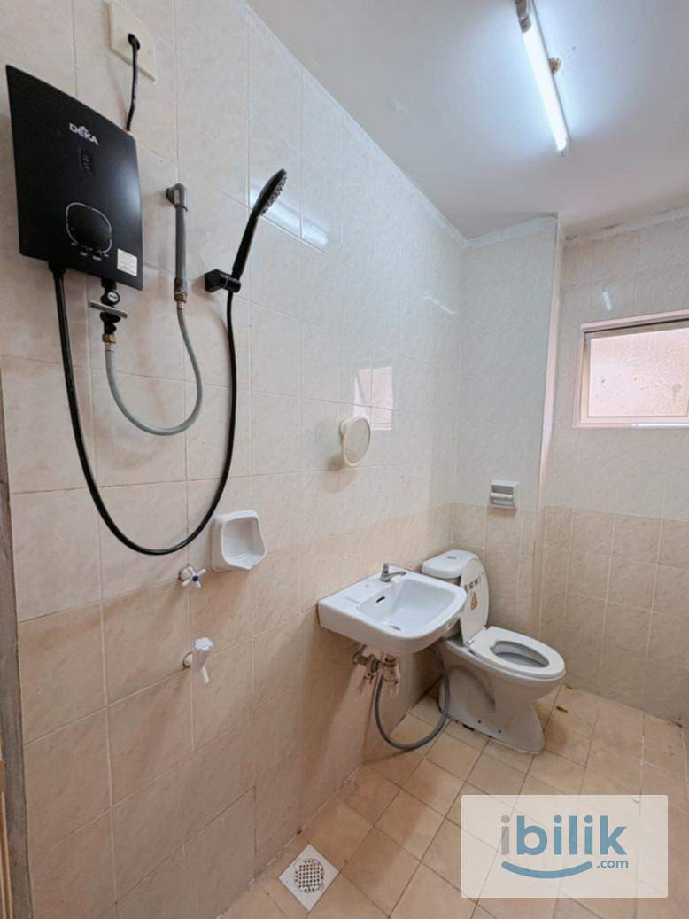 🏠 Room For Rent ! - 📍 Bandar Damansara Perdana - Image 3