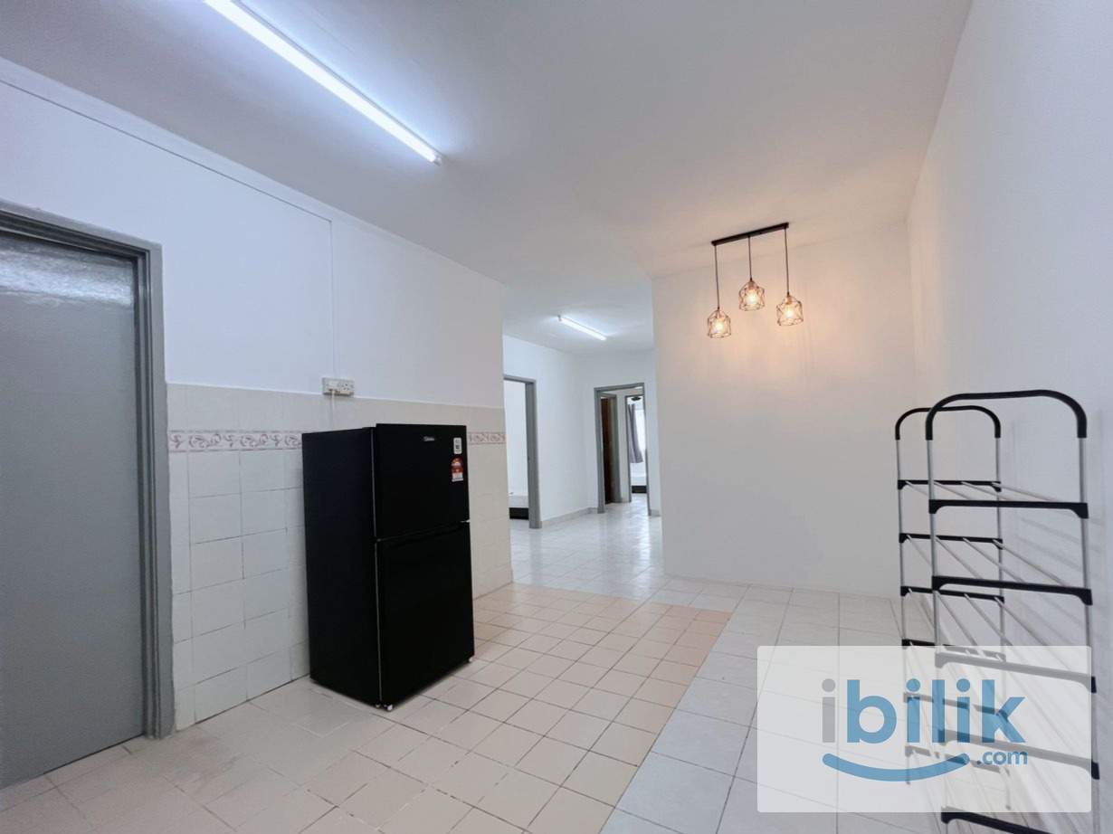 🏠 Room For Rent ! - 📍 Flora Damansara  - Image 3