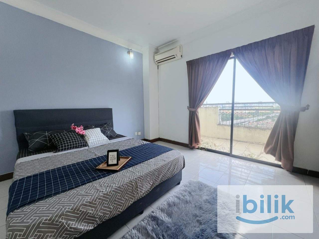 ROOM WITH PRIVATE BATHROOM FOR RENT - BUKIT JALIL - Image 1