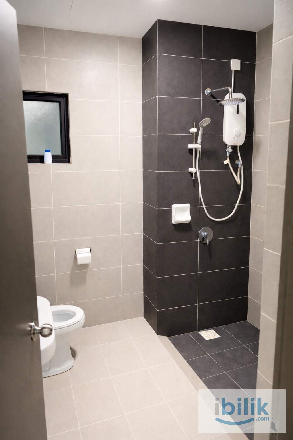 Small Room @Henge Condo - RM600 - Image 2