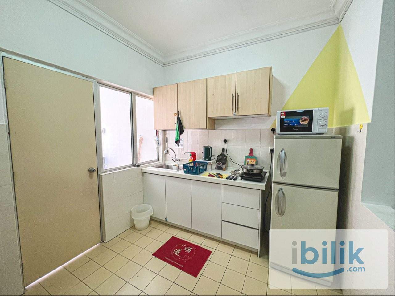 Master Room - Image 5