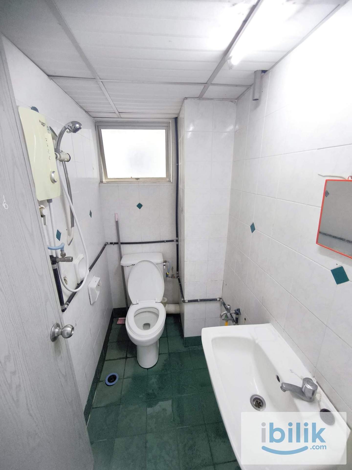 N-PARK CONDOMINIUM ROOM RENTAL (suitable for family/worker/student) - Image 3