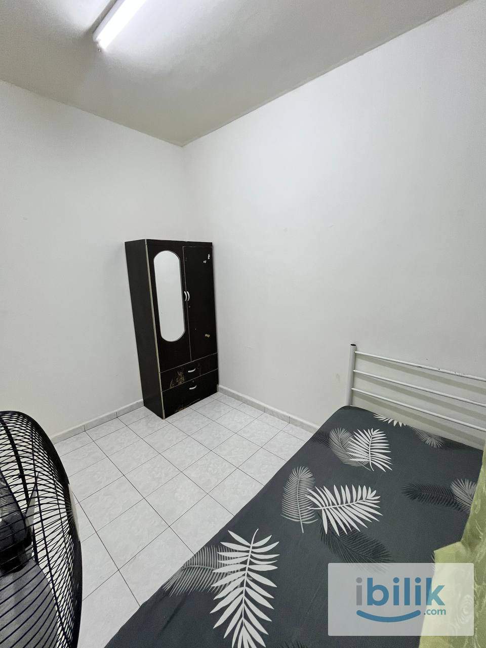 N-Park Condominium Room for Rent (male/female/couple unit) cheapest price - Image 1