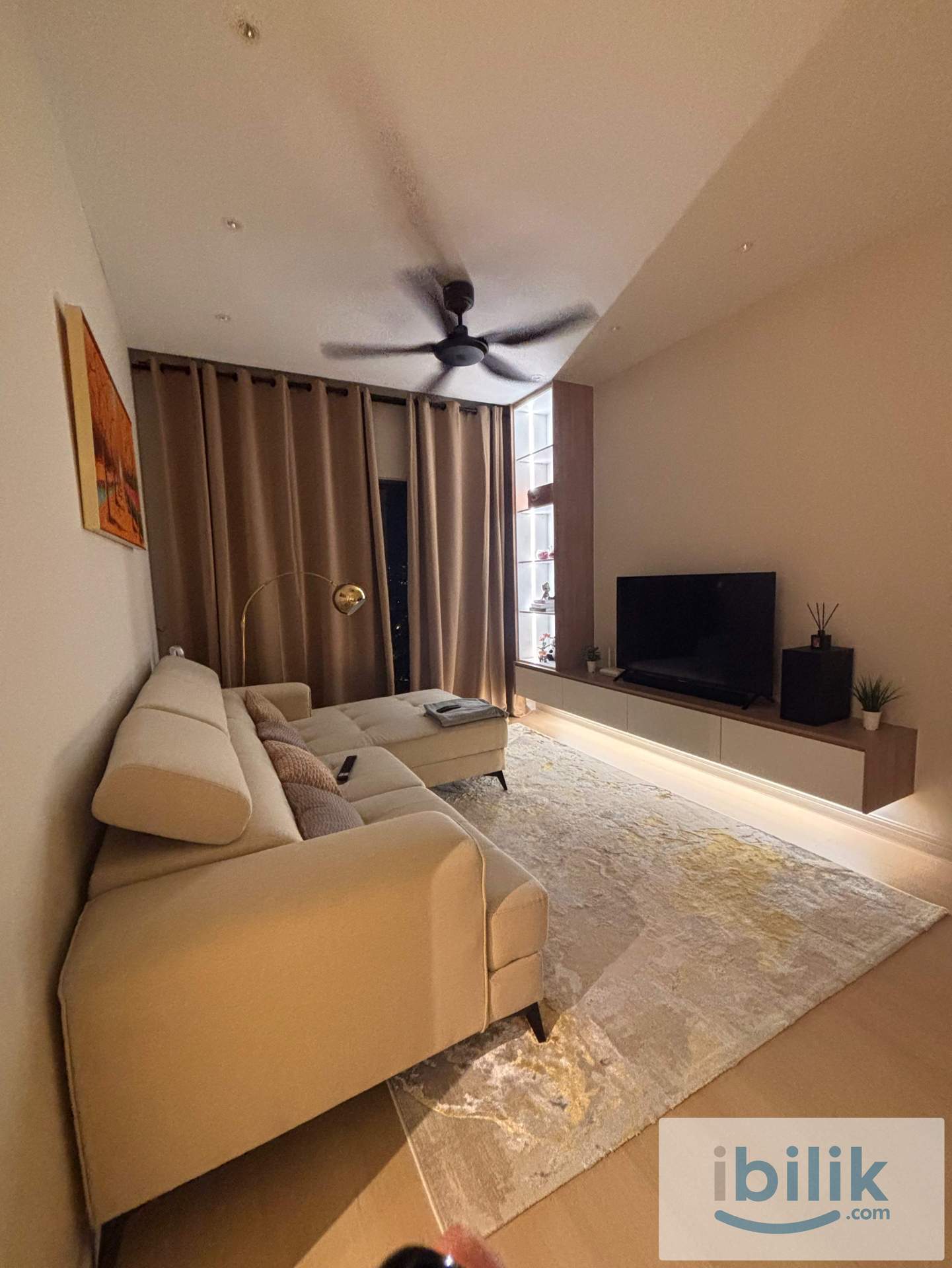 M Adora- Middle Room - Image 9