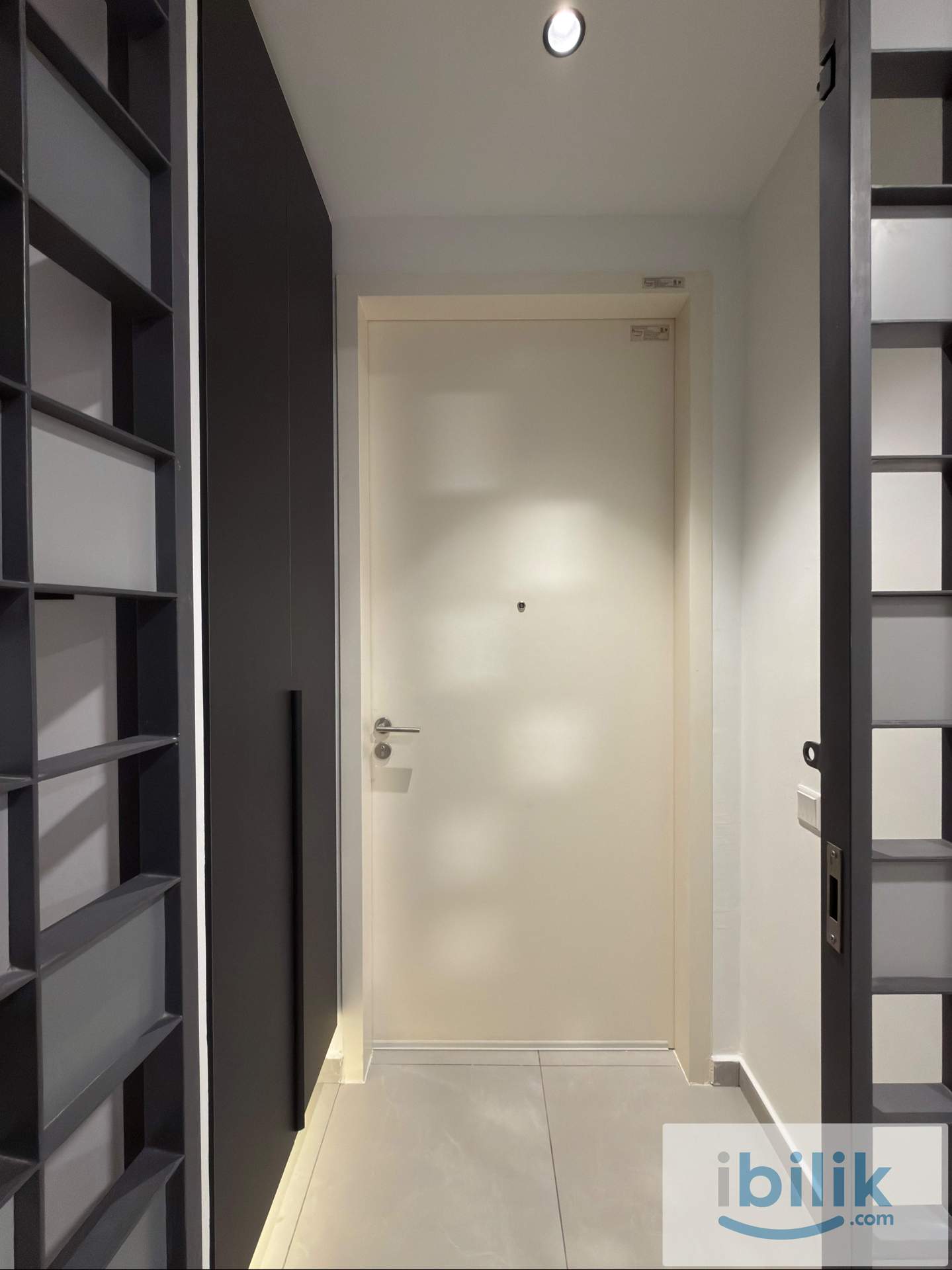 Big Medium Room/Small Medium Room - Image 5