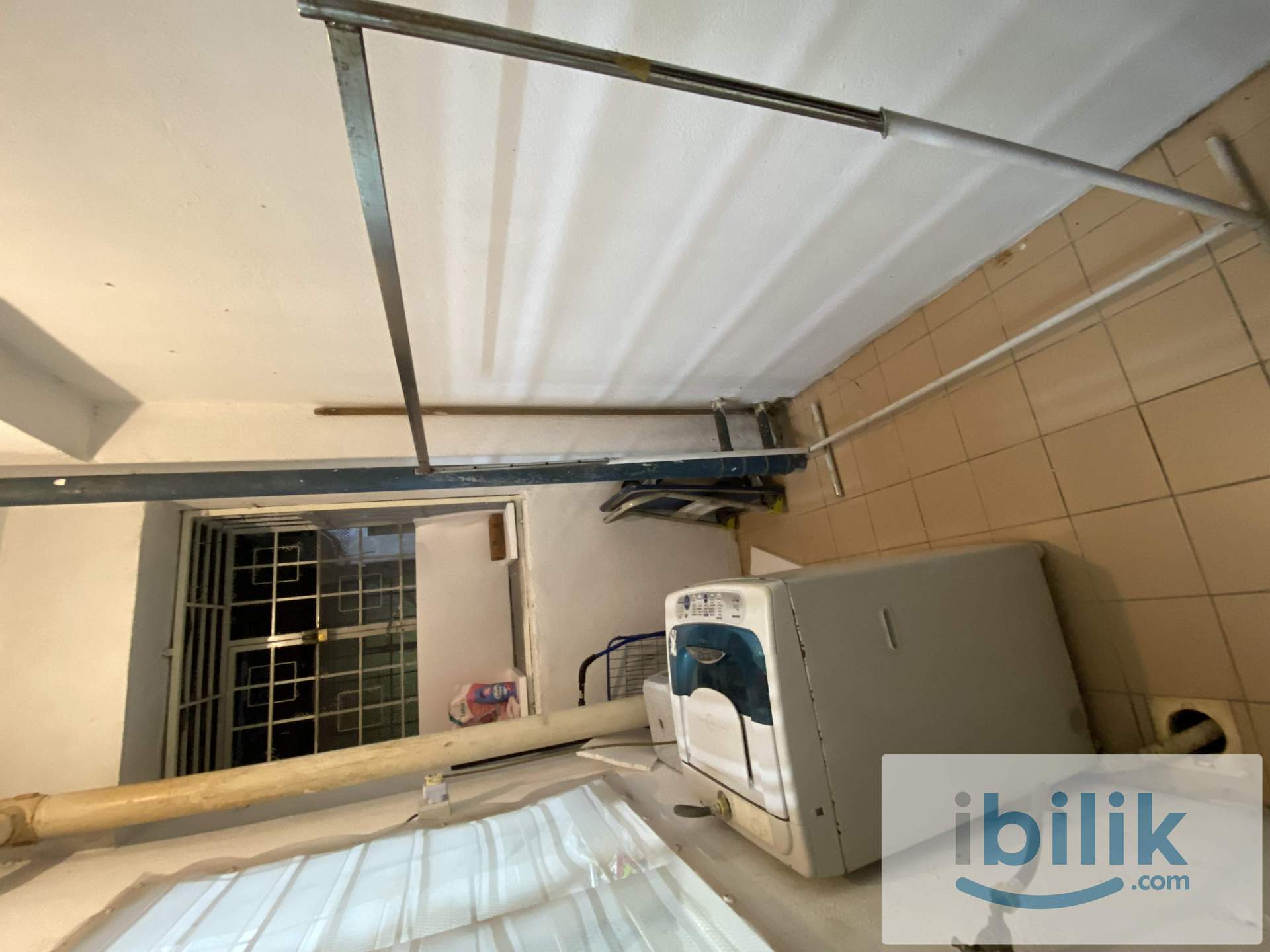 Bilik Single Female untuk Disewa di Bayu Tasik Condo, Bandar Sri Permaisuri Near LRT Salak Selatan - Image 4
