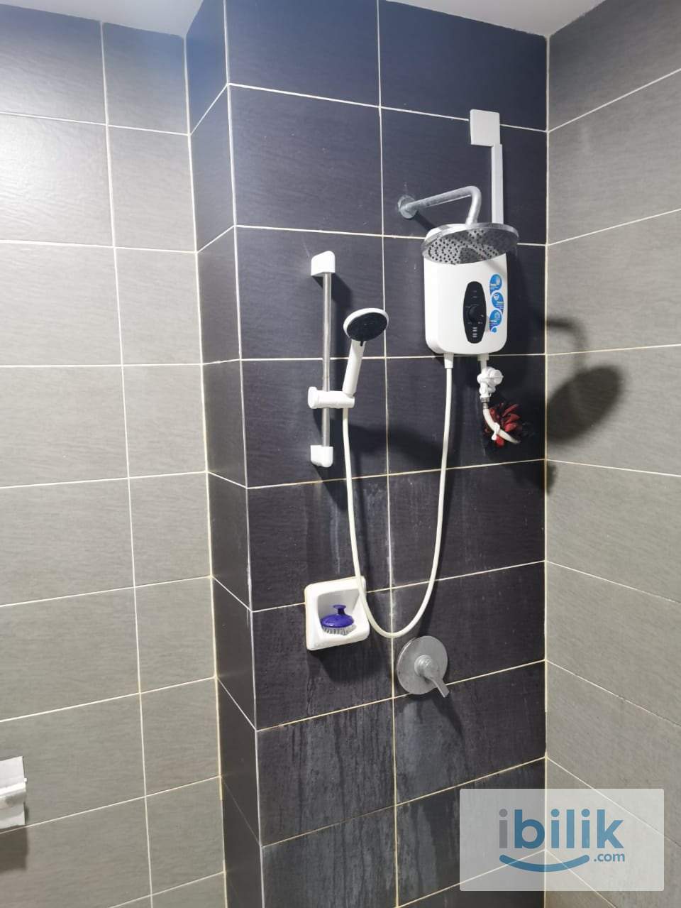 Single Room at The Henge condo ( Kepong ) - Image 2