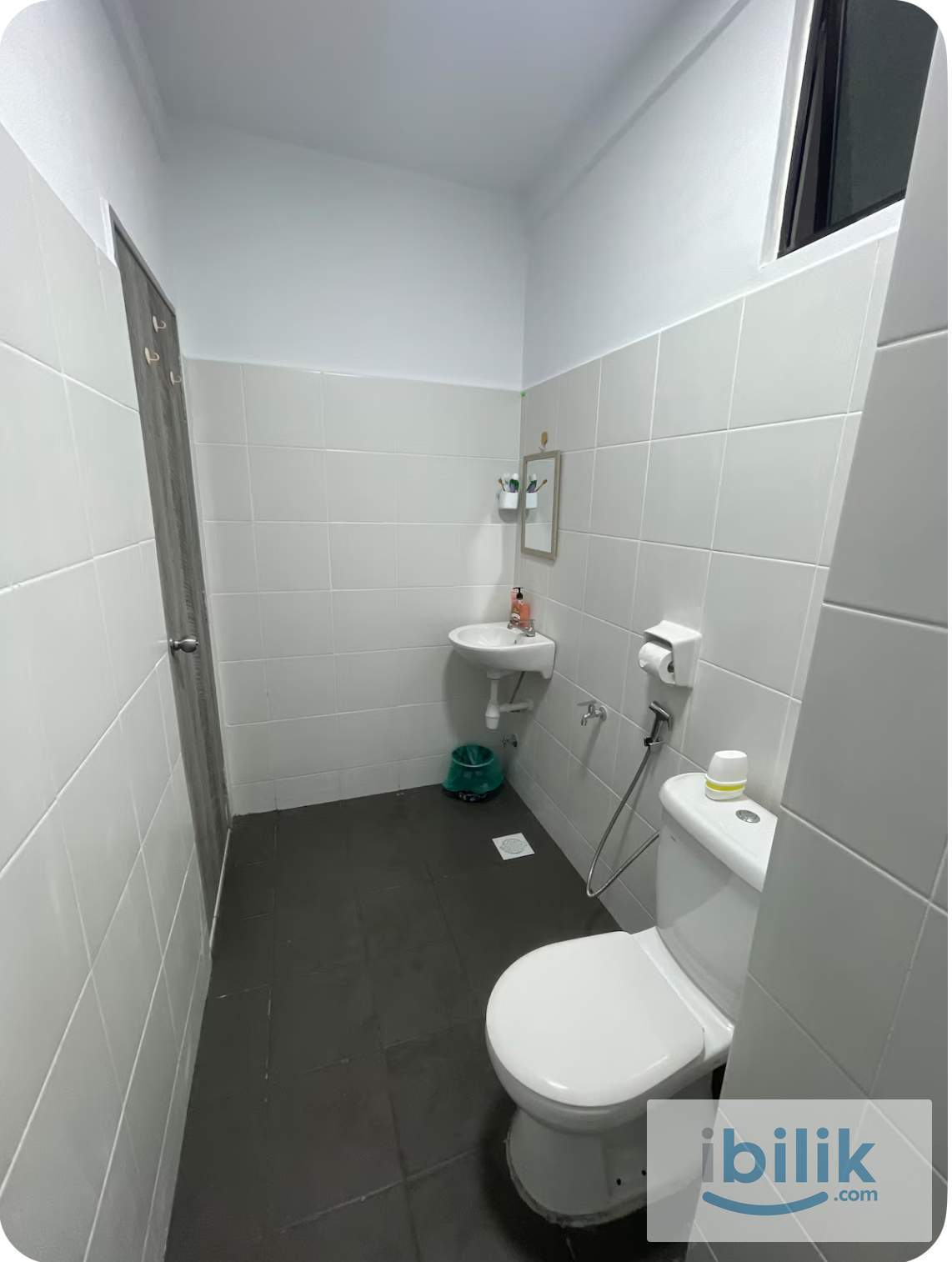 Balcony Room in Larkin  - Image 8