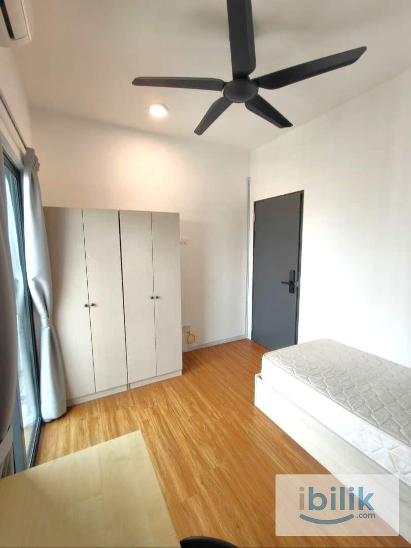 🏠 Balcony Rooms for Rent – UCSI Residence 2 | Walk to Campus  - Image 6