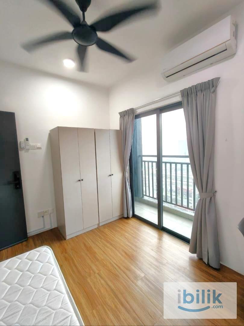 🏠 Balcony Rooms for Rent – UCSI Residence 2 | Walk to Campus  - Image 7