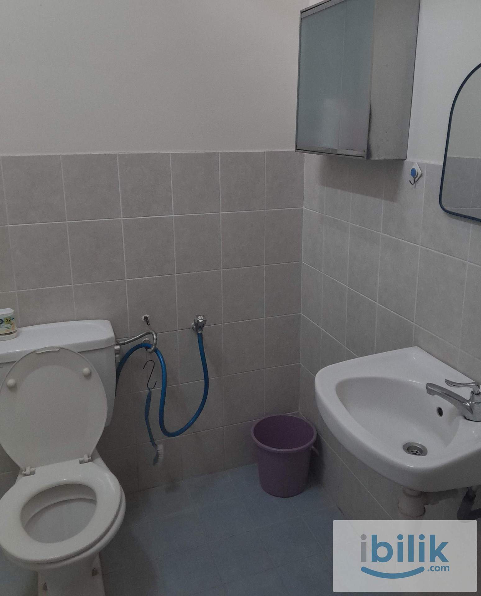 Middle Room near Cyberjaya  - Image 5