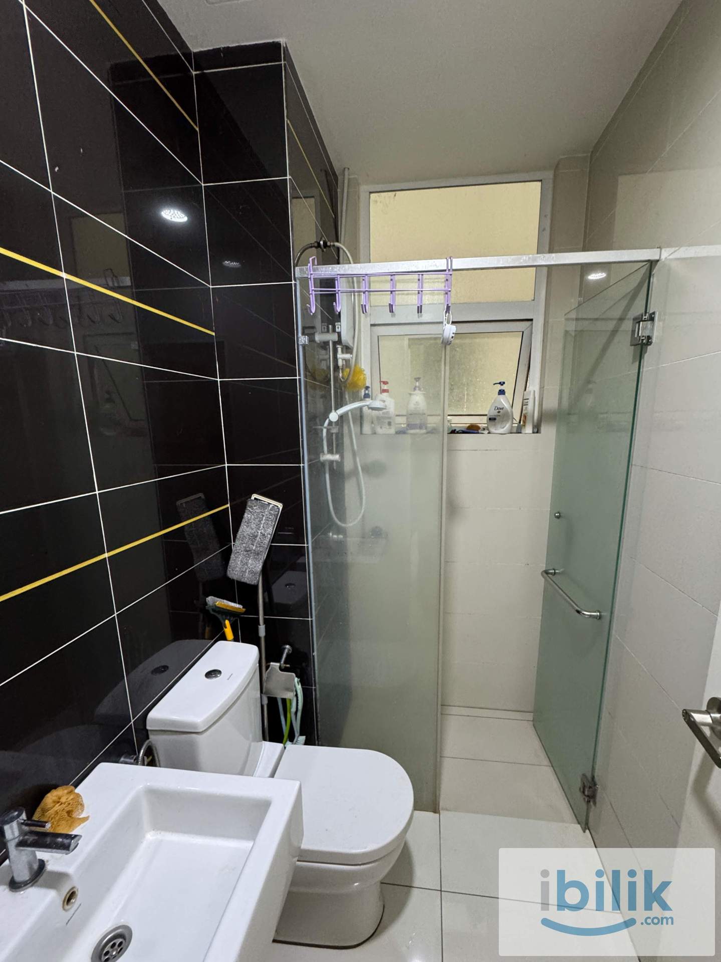 Single Room - Image 5