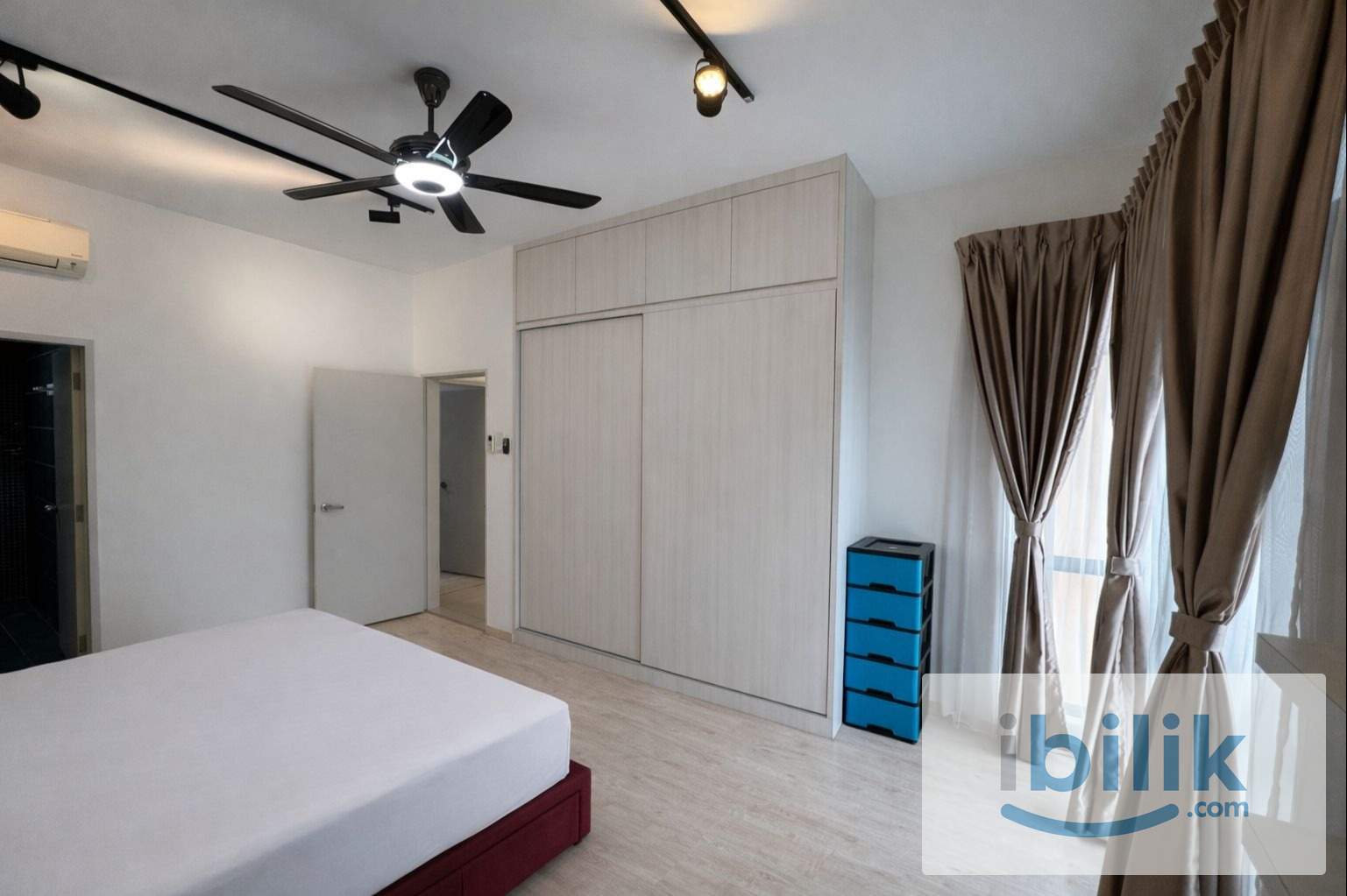 Master Room @ Parkhill Bukit Jalil | Private Bathroom | All-in | Clean Unit - Image 4