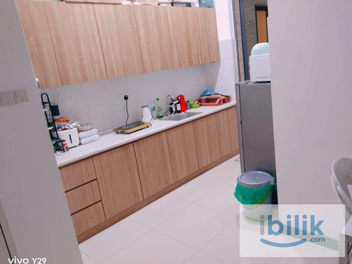 middle room - Image 1
