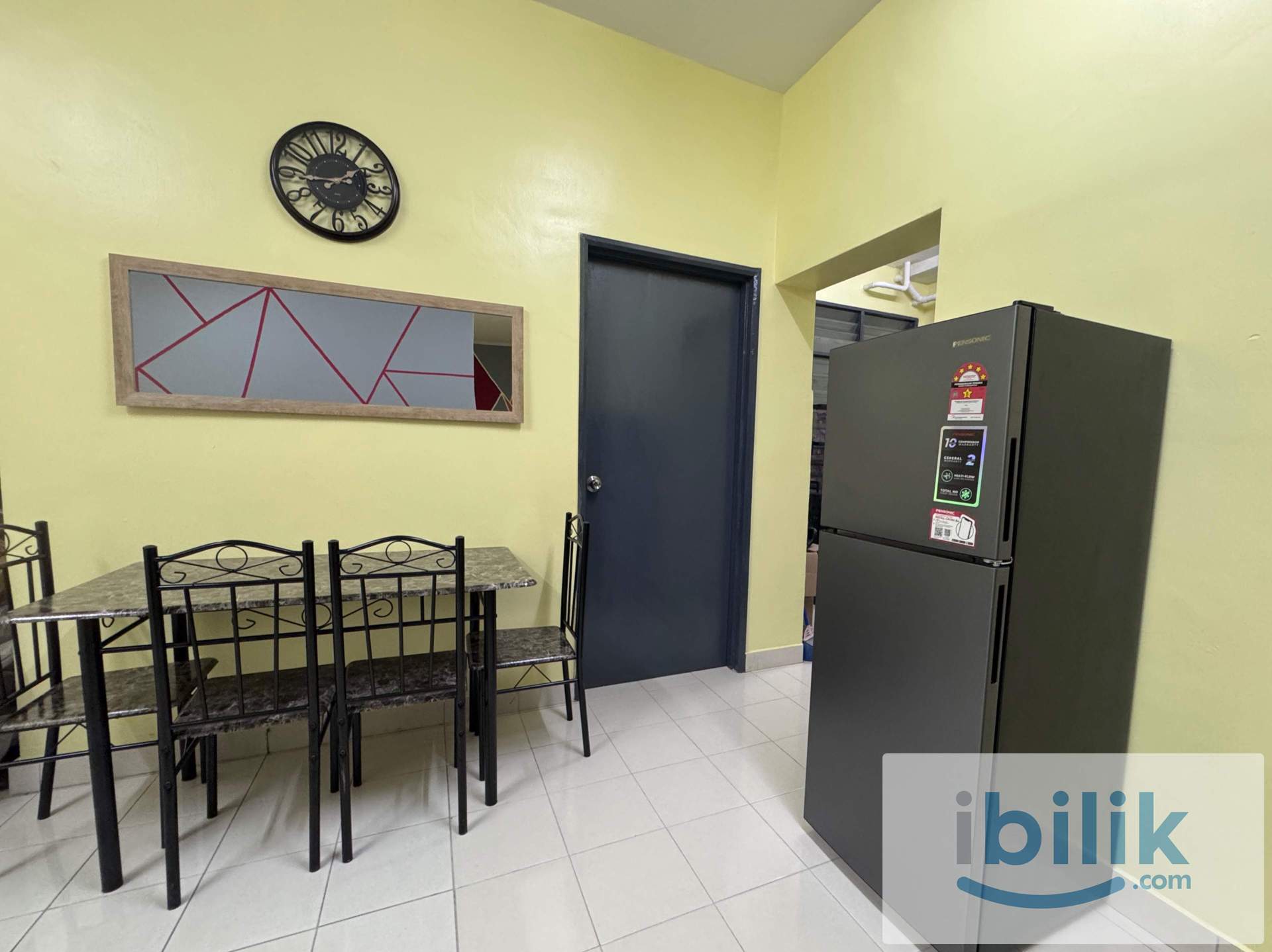 Room 1/ Master Room at Lagoon Perdana - Image 10