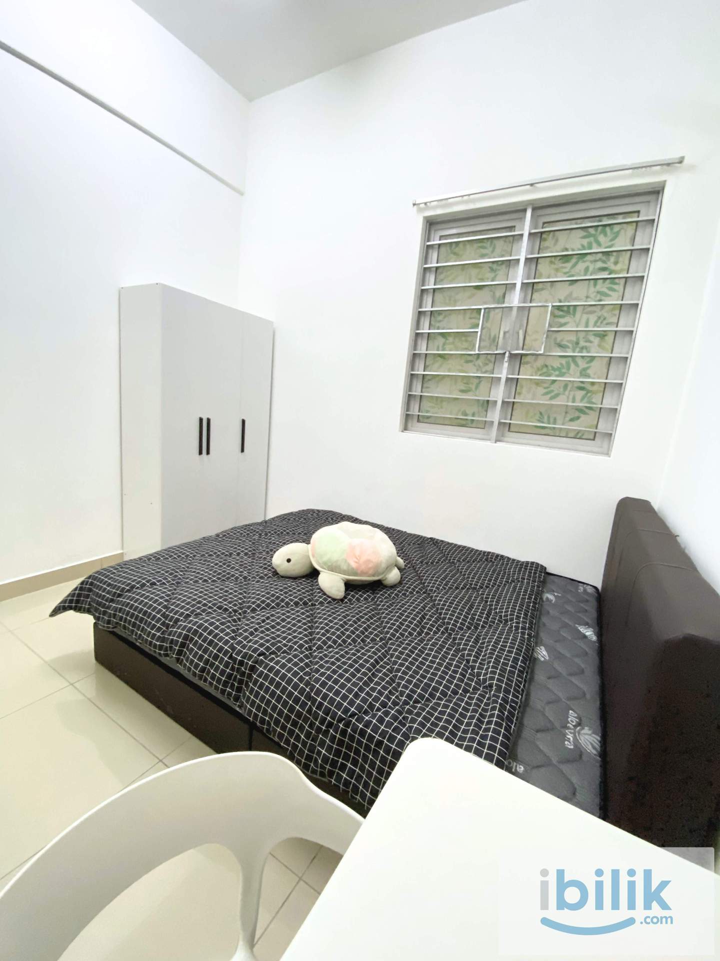Medium room for rental - Image 2