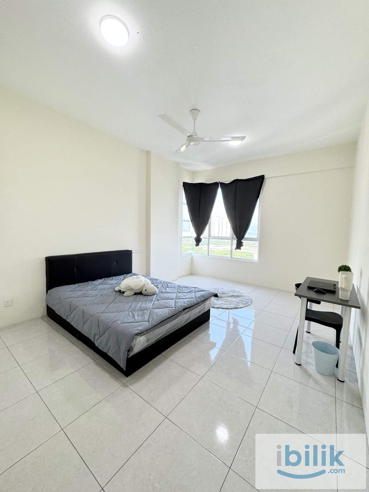 The H2O Condo - Image 4