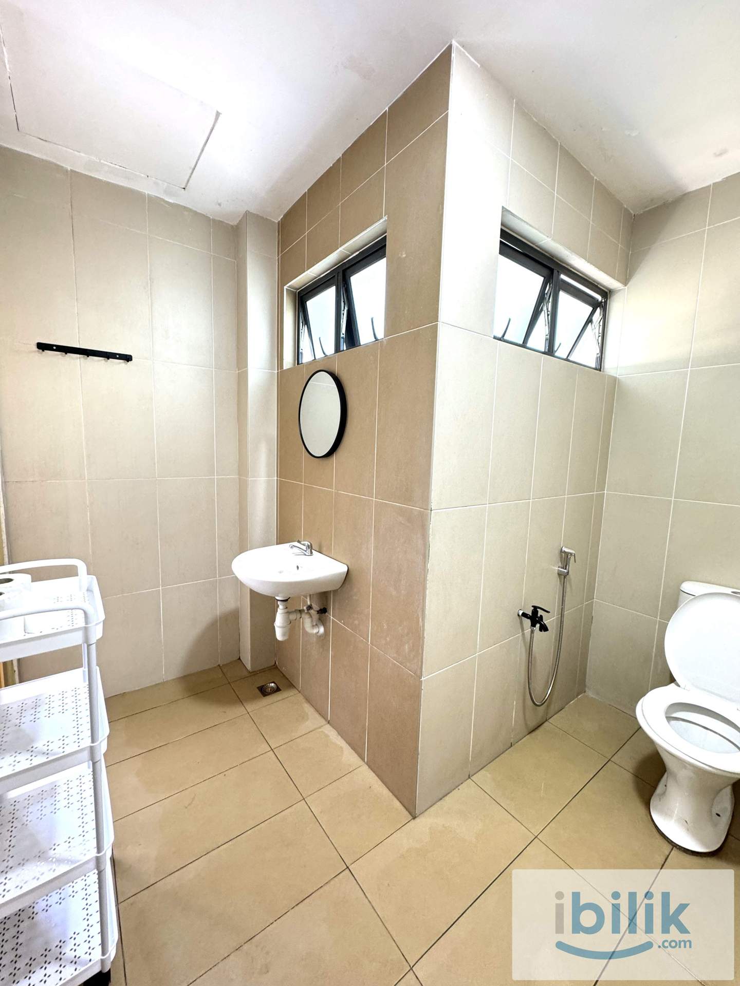 South Homes room for rental - Image 8