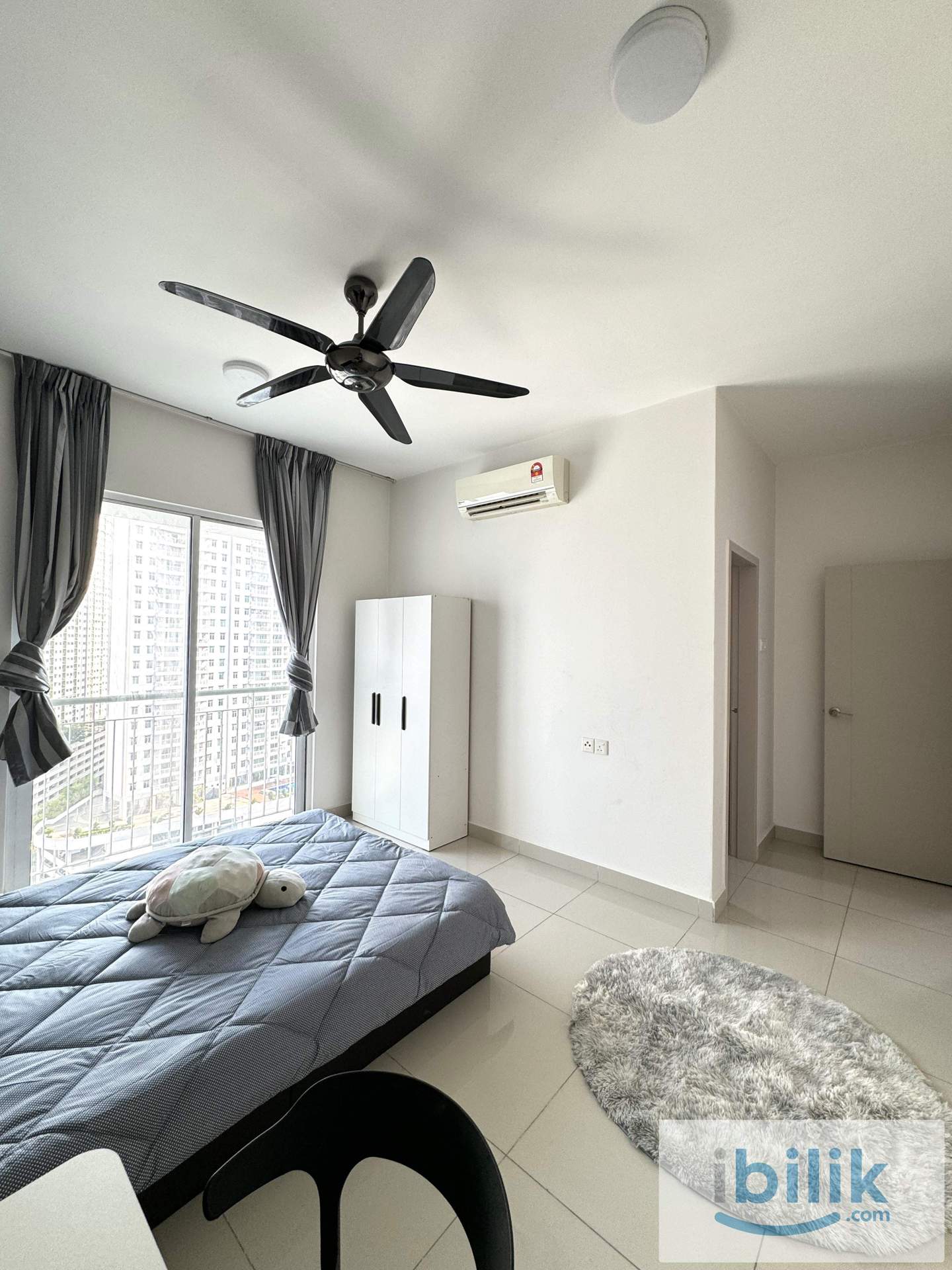 Gardens Ville room for rental - Image 2