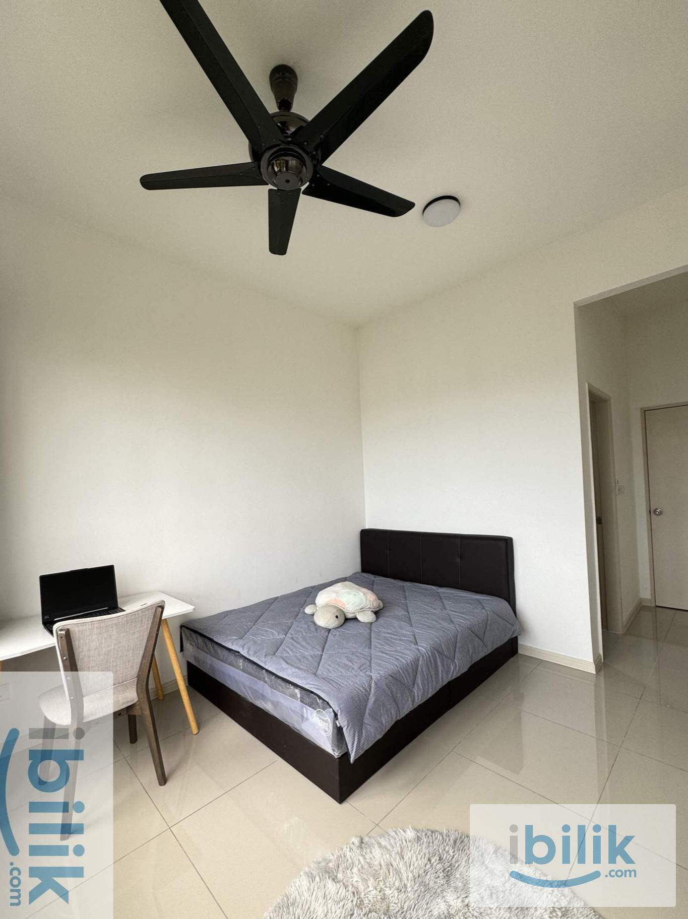 Senz Villes room for rental - Image 1