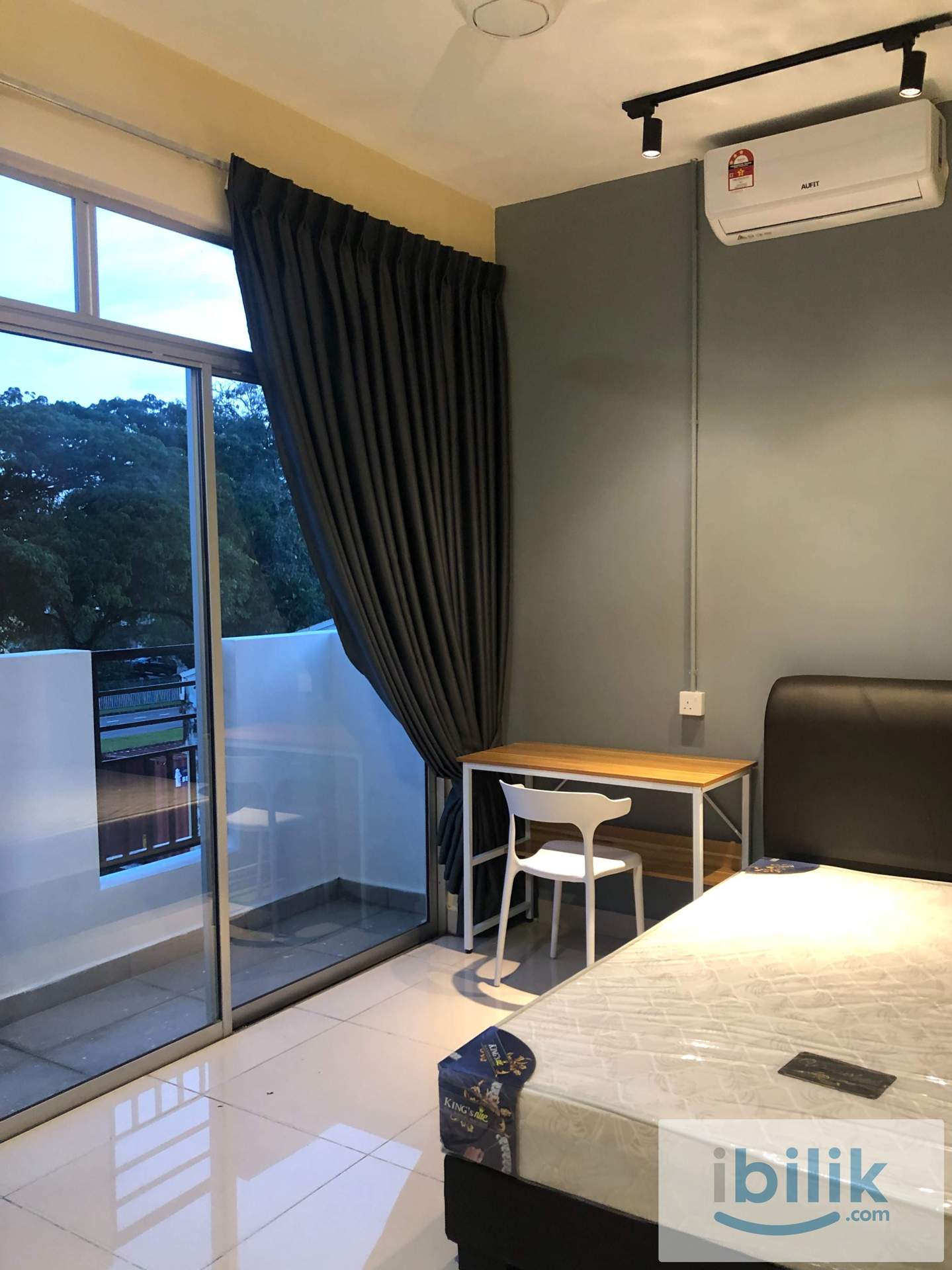 ✨LANDED HOUSE NEAR HELP Uni✅@ SUBANG 2, Newly Renovated, Single Room With Aircond - Image 3