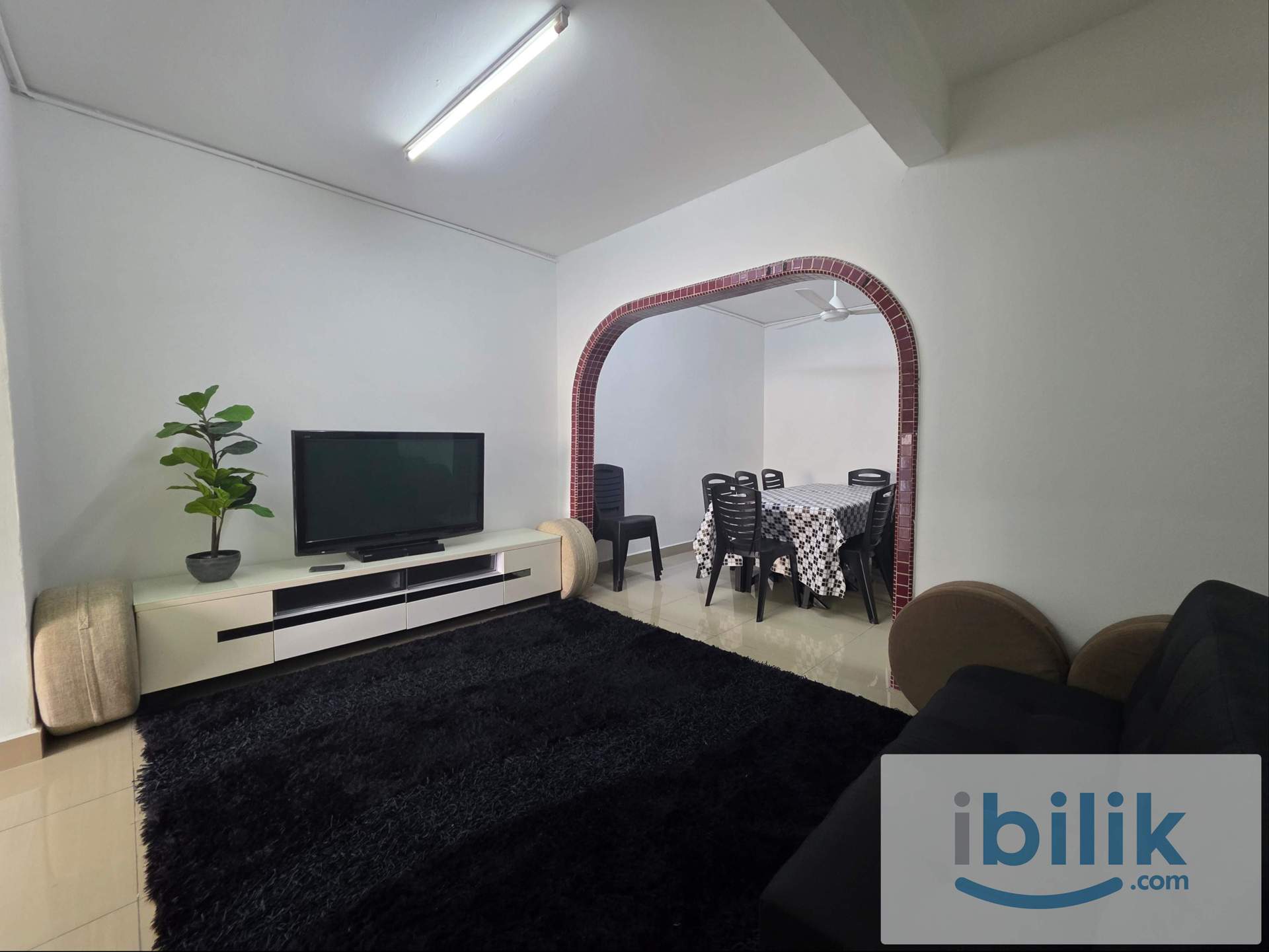 Move-In Ready Fully Furnished Room with Coway & High-Speed WIFI at Seksyen 19, Shah Alam - Image 1