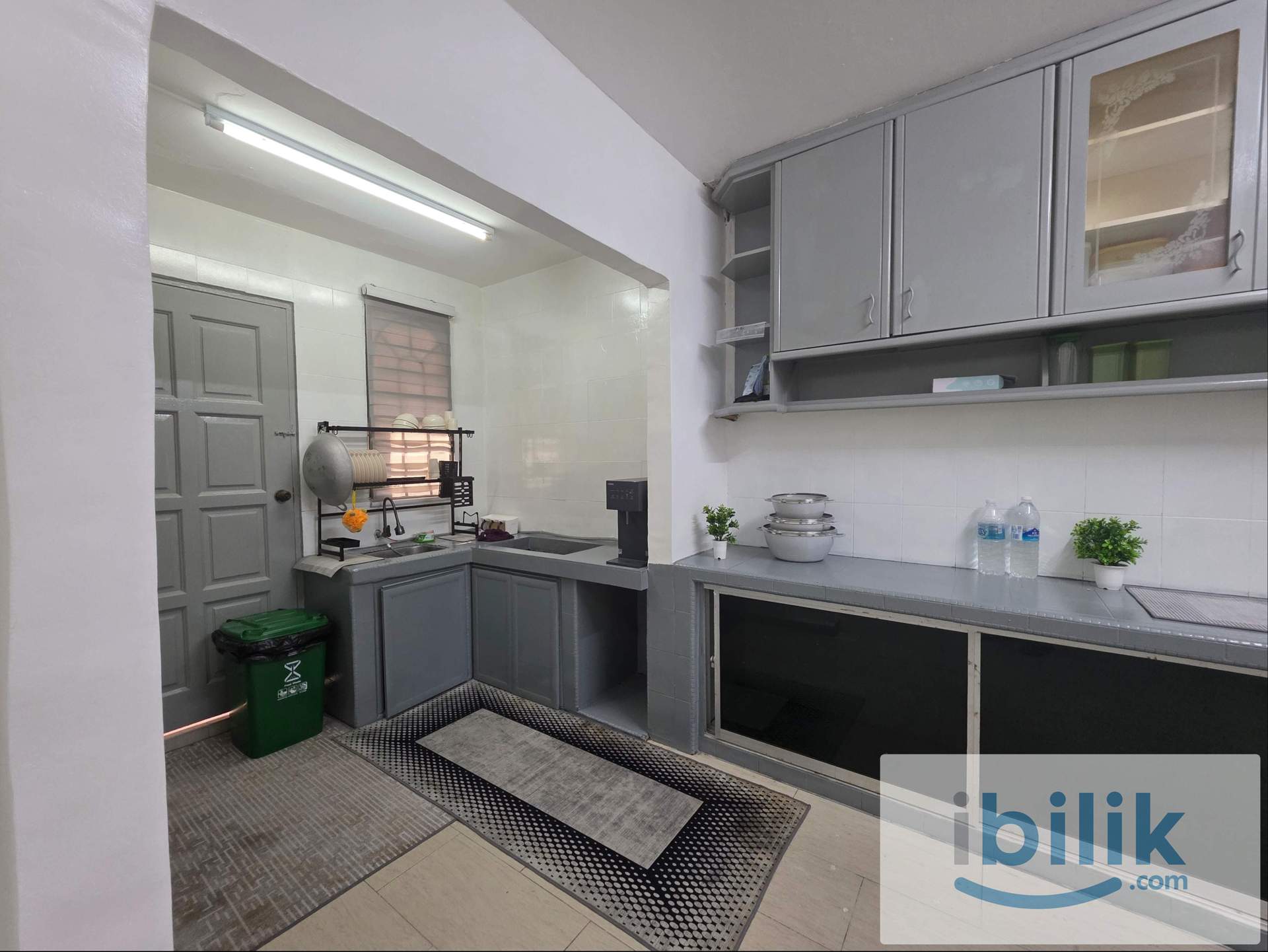 Move-In Ready Fully Furnished Room with Coway & High-Speed WIFI at Seksyen 19, Shah Alam - Image 2