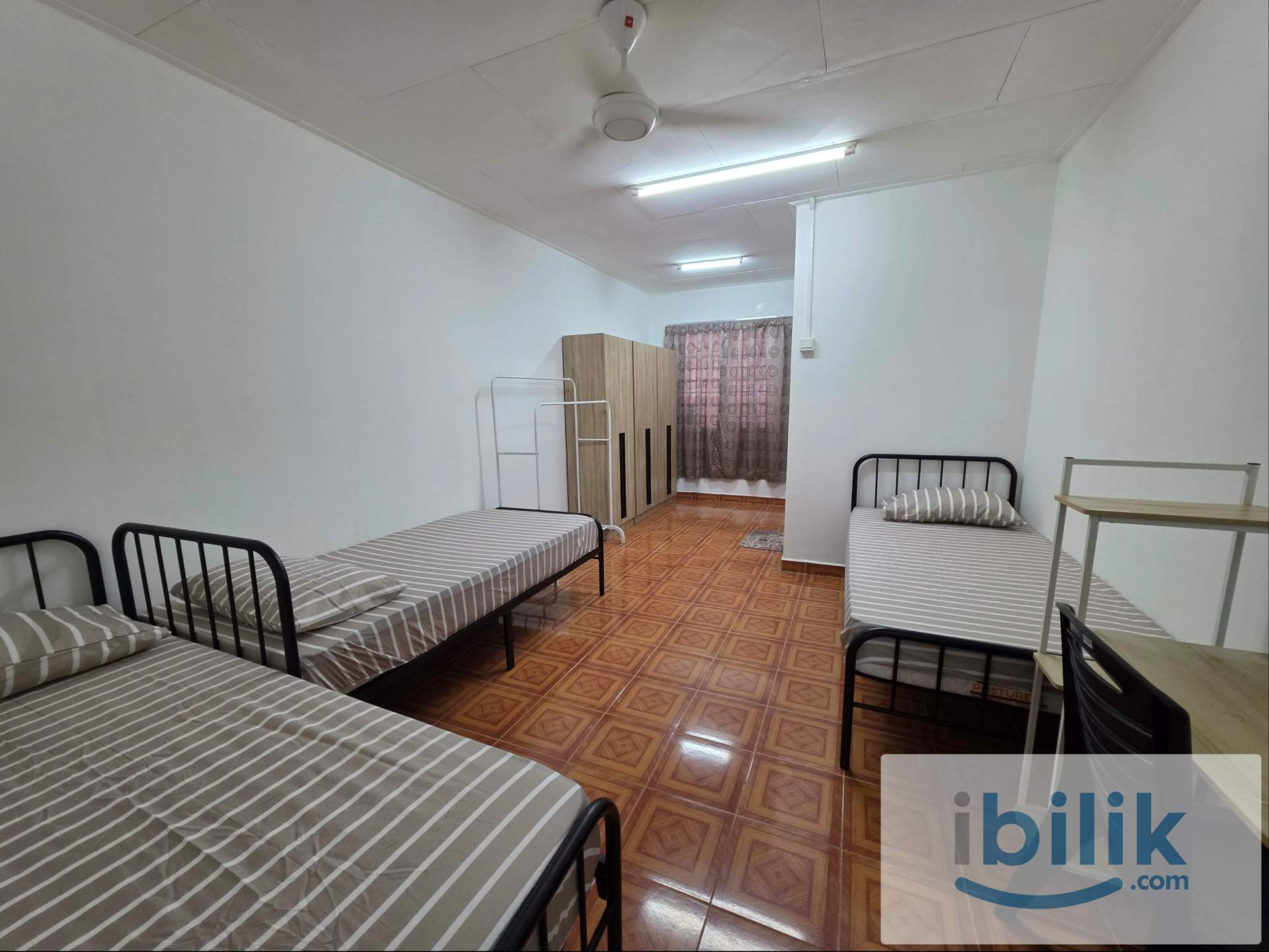 Move-In Ready Fully Furnished Room with Coway & High-Speed WIFI at Seksyen 19, Shah Alam - Image 6