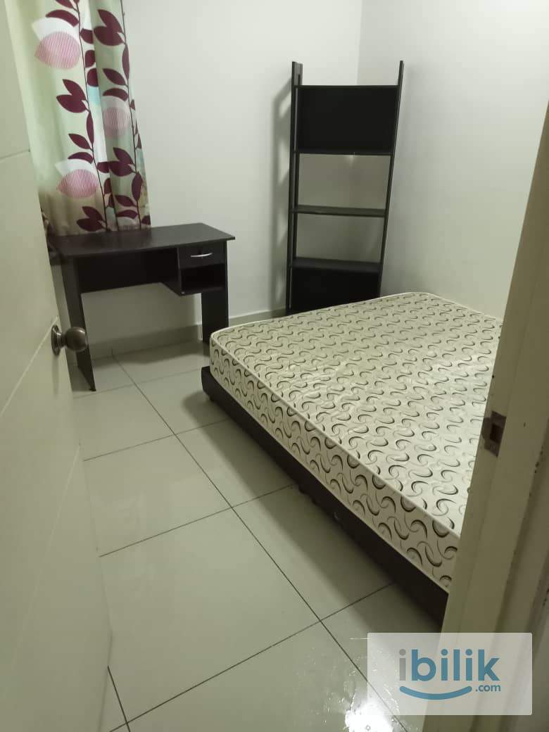 Medium room for rent at THE REGINA - Image 1