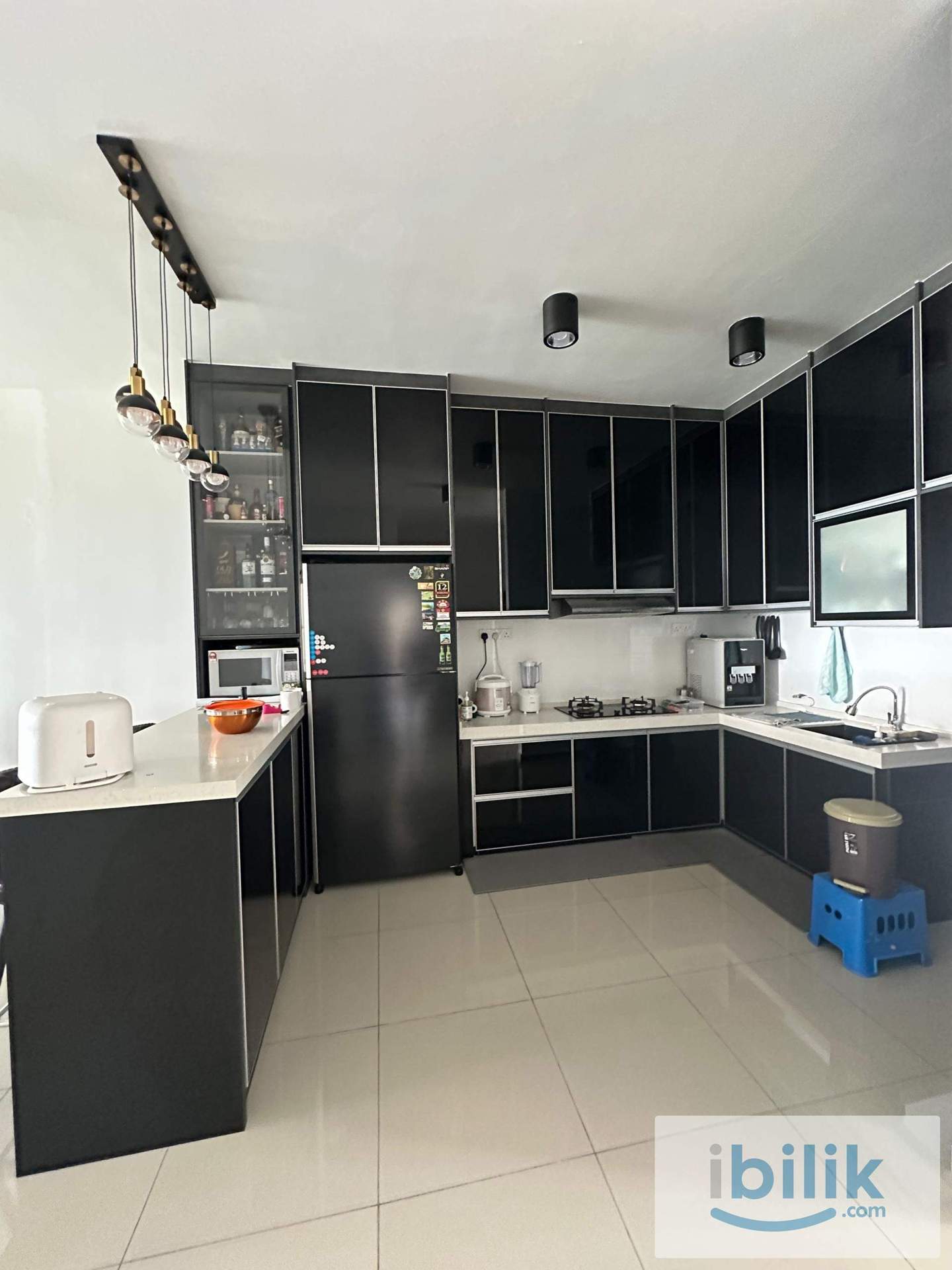B-23-1, 2 Rooms For Rent - Image 4