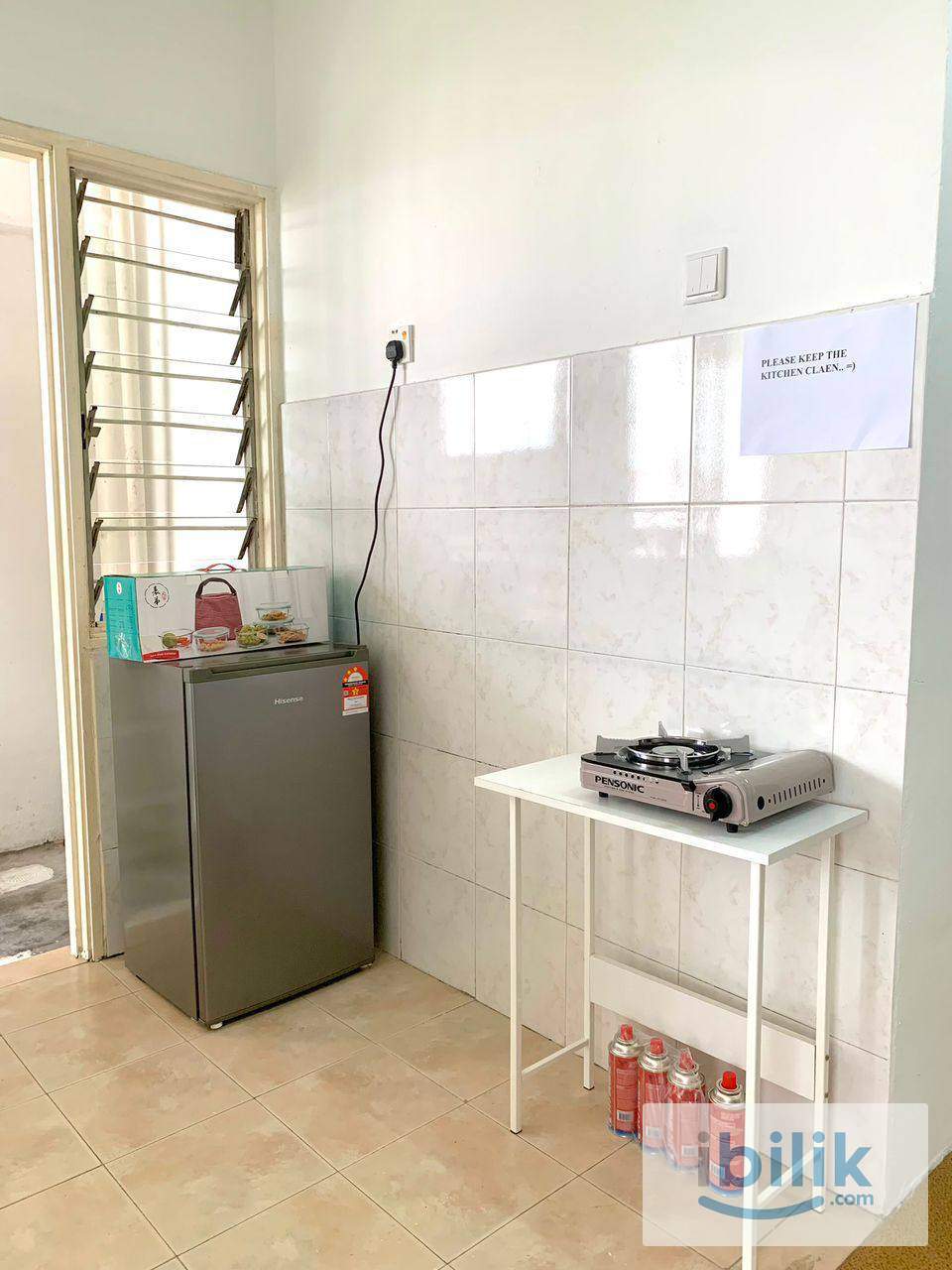 Female Small Room - Image 3
