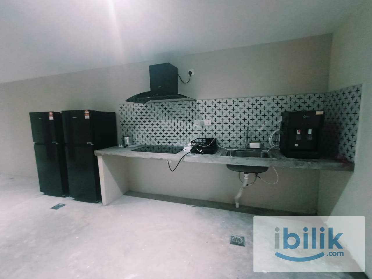 FULLY FURNISHED ROOM IN CHINATOWN🔥 PRIVATE BATHROOM NEAR MENARA 118 & LRT MRT PASAR SENI🚎 - Image 3