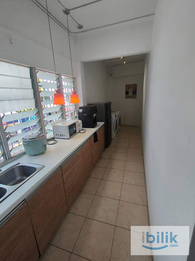 CHEAPEST ROOM IN BUKIT BINTANG + PRIVATE BATHROOM✅ WALKING DISTANCE TO LOT 10🚶🔥 - Image 1