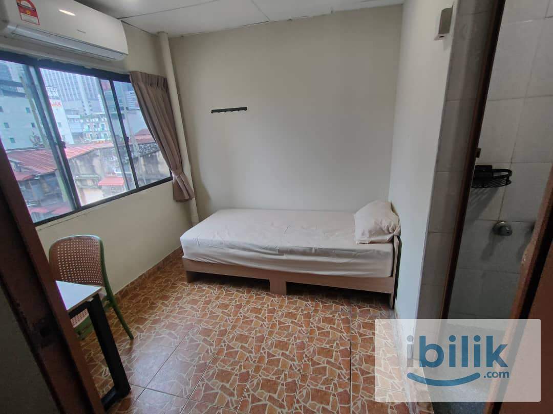 SUPER CONVENIENT ROOM IN PASAR SENI🤩 PRIVATE ROOM + TOILET ✅ 5 MIN WALK LRT MRT KL SENTRAL🔥🚶 - Image 1