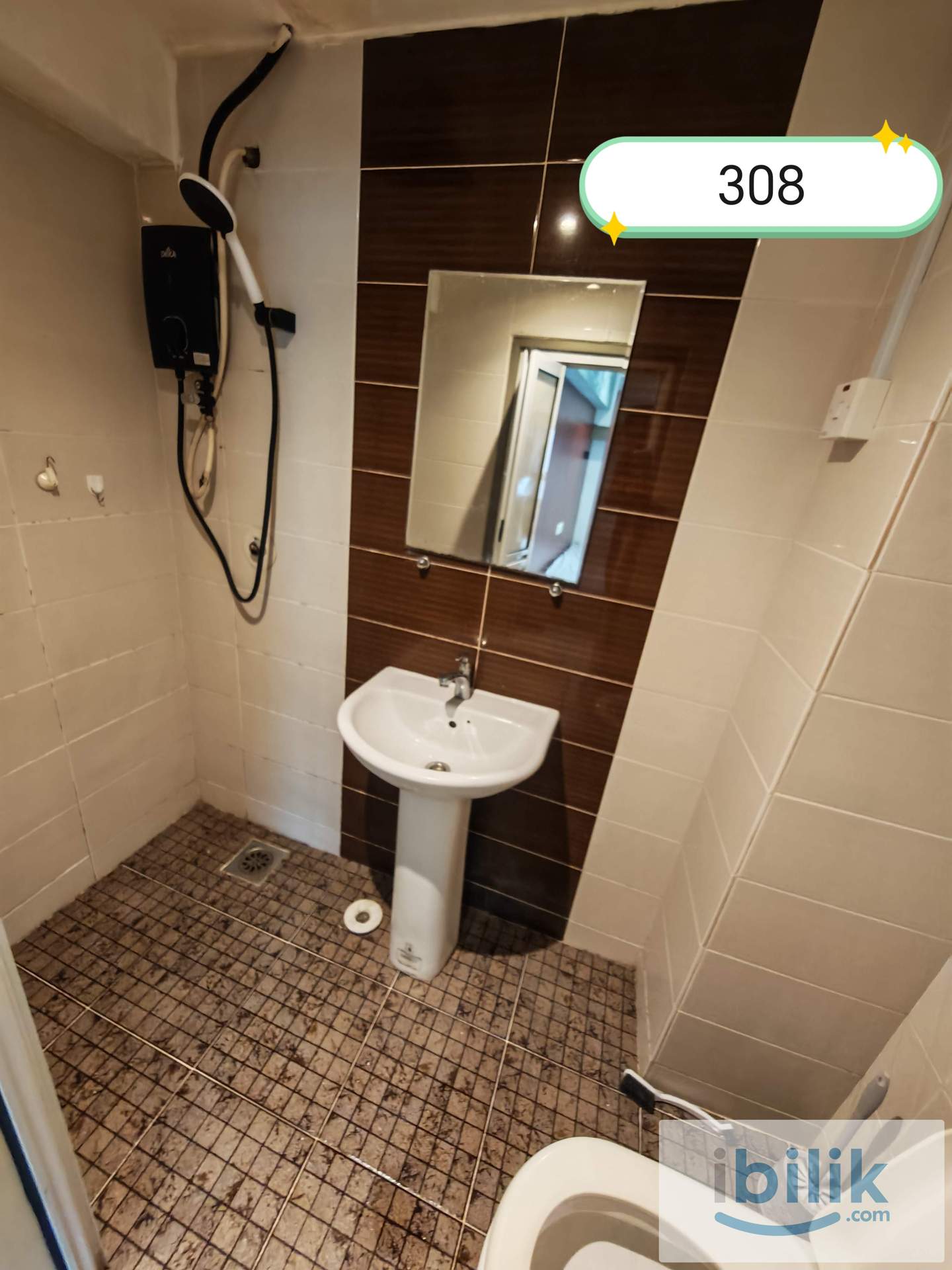 6 Min Walk To Kings University 🔥, Special July Offer For All Student 🚀 - Image 5